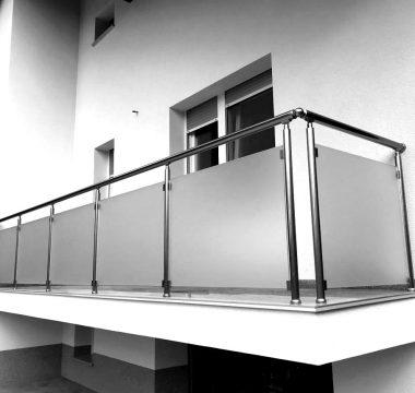 glass-mat-balkon-1-Custom-blackwhite